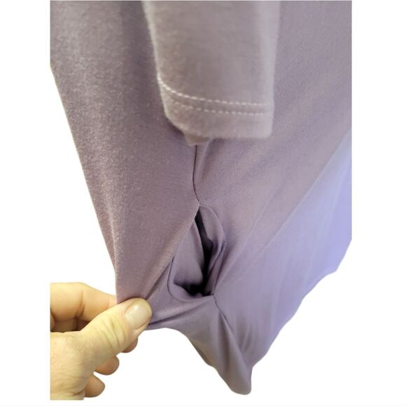 Acting Pro tunic  - Picture 2 of 5